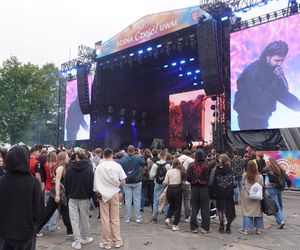 Kortowiada 2025. Koncerty na Plaży Kortowskiej przyciągnęły tłumy. Tak wyglądał drugi dzień imprezy!