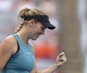Caroline Wozniacki w wielkim stylu przypomniała o sobie kibicom. Podtrzymała serię związaną z Igą Świątek
