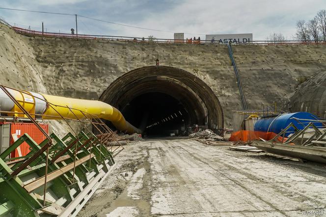 Tak powstaje najdłuższy tunel w Polsce. Będzie miał ponad 2 kilometry długości!
