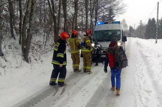 Bierówka. Autobus z 39 dziećmi wjechał do rowu [GALERIA]