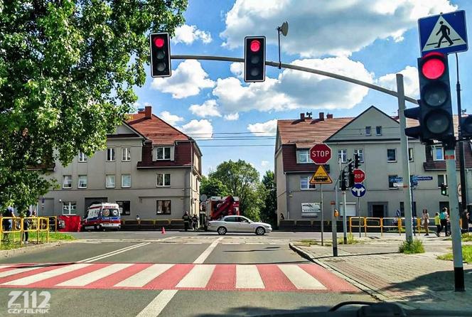 Bytom. 17-latkę na przejściu potrącił samochód. "Pani Elu, Agnieszkę potrąciło auto. Leży, co mam zrobić?!”