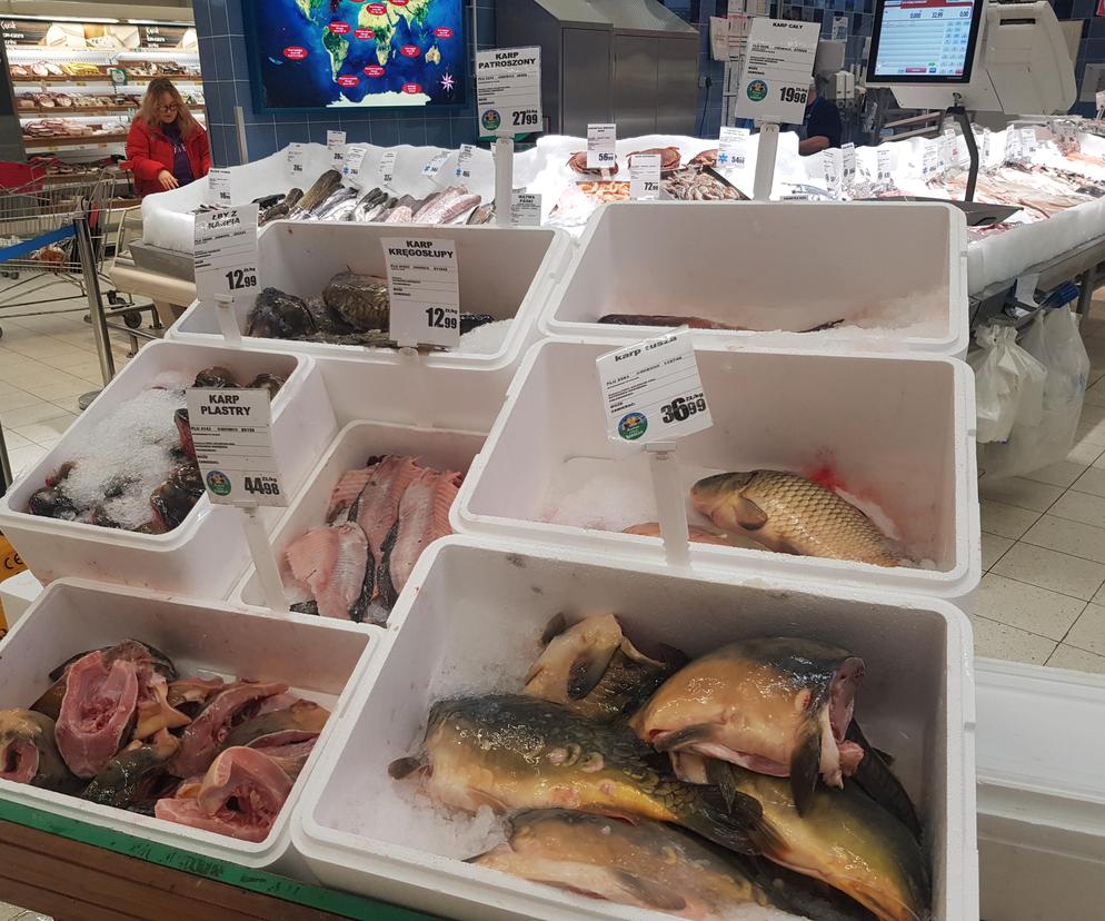 Ceny karpia w Białymstoku 2023. Ile zapłacimy za kilogram ryby w Podlaskiem?