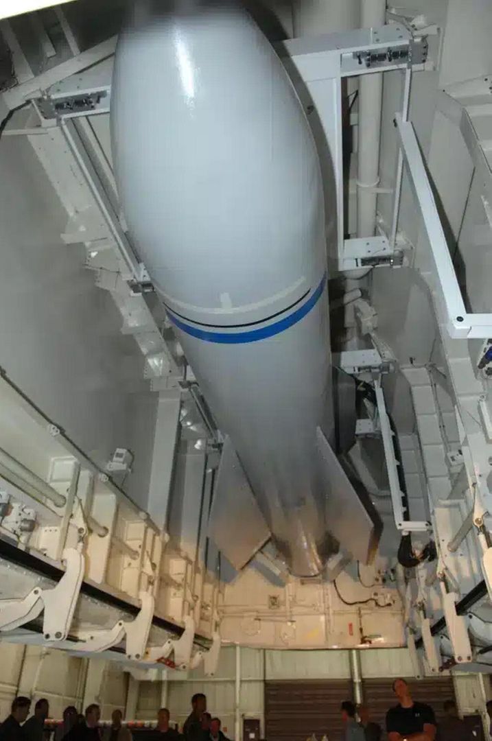 Amerykańskie bomby GBU-57