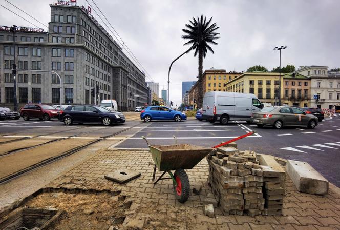 Rondo de Gaulle'a w Warszawie po frezowaniu