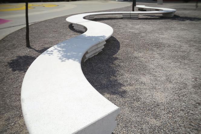ławka z betonu