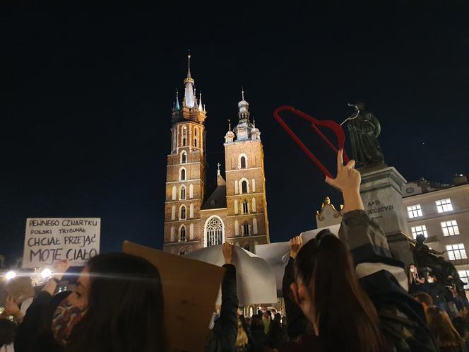 Strajk Kobiet w Krakowie. Protest na Rynku Głównym [27.10.2020]