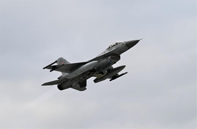 Polskie samoloty F-16