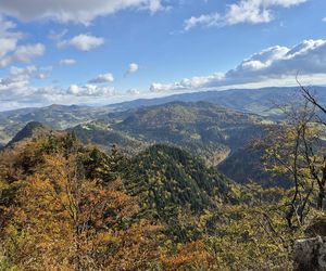 To jedno z najstarszych polskich uzdrowisk najpiękniej wygląda jesienią. Kurowali się w nim Sienkiewicz, Prus, Matejko i Konopnicka