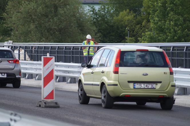 Wiadukt WOŚP w Bydgoszczy w pełni przejezdny dla aut! Rowerzyści muszą jeszcze poczekać [ZDJĘCIA] 