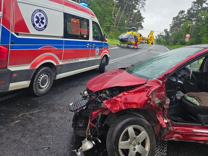 Wypadek na obwodnicy Gostynia. Dwie osoby zabrane do szpitala