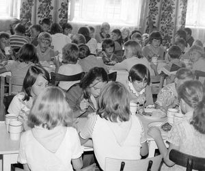 Quiz. Jedzenie ze szkolnej stołówki w PRL-u. Klasowe niejadki nie mają tu czego szukać! 