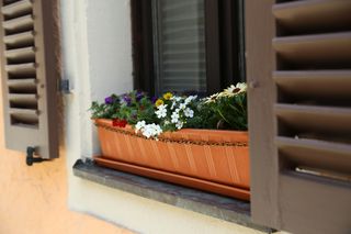 Parapet z miejscem na doniczkę 