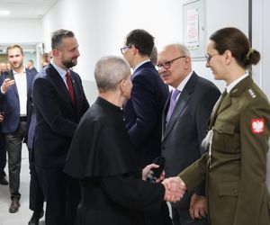 Nowoczesny tomograf w krakowskim szpitalu wojskowym. Sprzęt z funduszy KPO zaprezentował szef MON