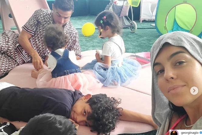 Cristiano Ronaldo, Georgina Rodriguez i dzieci