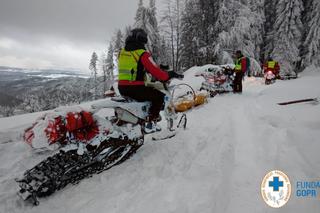 Beskidy. Starsi turyści potrzebowali pomocy na szlaku. GOPR-owcy przybyli w samą porę 