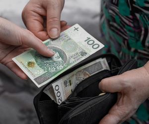 Jesteś 75+? Sprawdź, jak już dziś zyskać co miesiąc dodatkowe 348 zł od ZUS