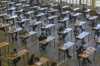 Egzamin ósmoklasisty 2020 - DATY. Kiedy uczniowie przystąpią do egzaminów?