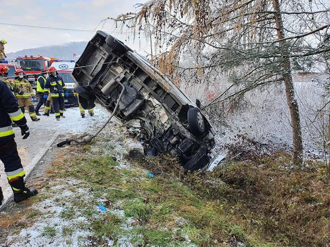 Łosie. SZOKUJĄCY wypadek! Młody kierowca NIE MIAŁ szans na przeżycie