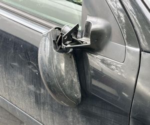 Piesza wbiegła pod samochód w centrum Warszawy