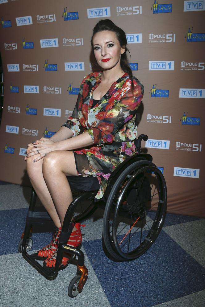 Po wypadku Monika Kuszynska porusza się na wózku