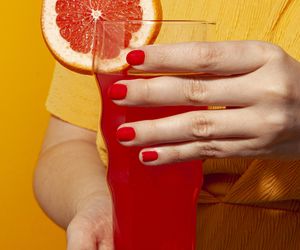 Ten kolor paznokci to hit tego lata. Swoją nazwę zawdzięcza popularnemu napojowi 