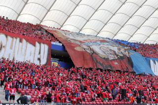 Legia - Raków: Oprawy kibiców na Narodowym