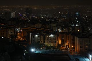 Atak odwetowy Izraela na Iran. Trzy precyzyjne serie