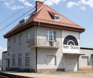 Poprzednia siedziba Teatru Żelaznego w budynku dworca PKP Katowice Piotrowice