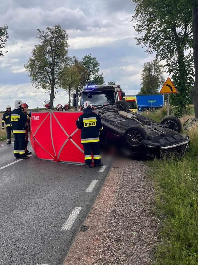 Adam zginął w wypadku, gdy wracali z wakacji! Jego żonę i dzieci uratował cud