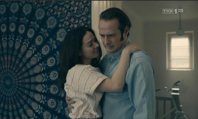 Stulecie Winnych 4 odc. 47. Janusz (Paweł Małaszyński), Michelle (Maria Pawłowska)