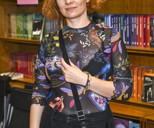 Tak wygląda Viola Kołakowska po rozstaniu z Karolakiem. Cała na czarno