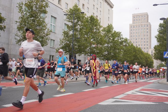 Uczestnicy Maratonu Warszawskiego 2025