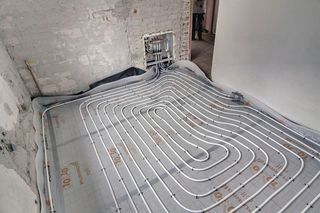 Rozdzielacze w instalacjach grzejnikowych i ogrzewania podłogowego. Rodzaje, budowa, funkcje 