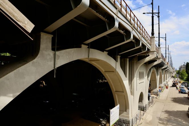 Fatum nad mostem Poniatowskiego. Remont trwa dwa lata, a końca nie widać