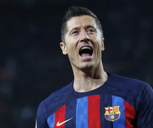 FC Barcelona - Real Madryt RELACJA NA ŻYWO: Strzał za strzał! Mocarny początek El Clasico, atmosfera jak w kotle Barcelona - Real WYNIK na żywo, SKŁADY
