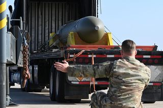 Amerykańskie bomby GBU-57