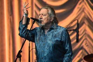 Dlaczego Robert Plant zdecydował się zaśpiewać Stairway to Heaven po 16-letniej przerwie? Muzyk zrobił to pod jednym warunkiem