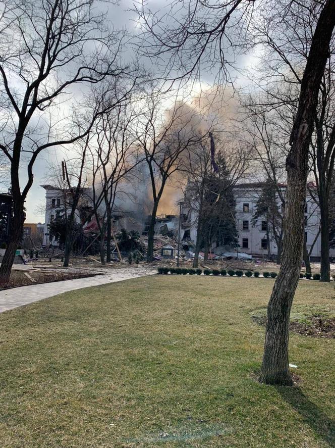 Od bomb, pocisków i rakiet giną też zabytki. Ukraińcy dokumentują straty