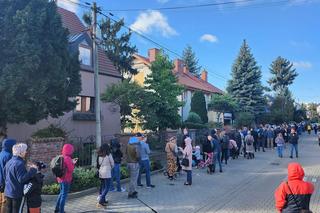 Tłumy ludzi głosują we Wrocławiu. Jaka jest frekwencja?