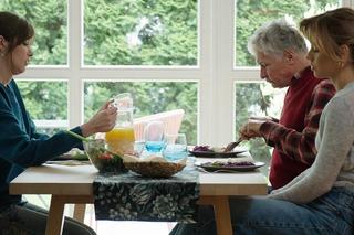 M jak miłość odc. 1815. Kama (Michalina Sosna), stryj Erwin (Andrzej Dopierała), Ania (Alina Szczegielniak)