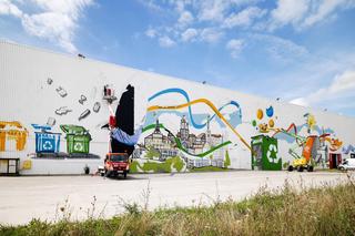 Artysta-grafficiarz. AeroMat z Lublina tworzy murale w miejskiej przestrzeni