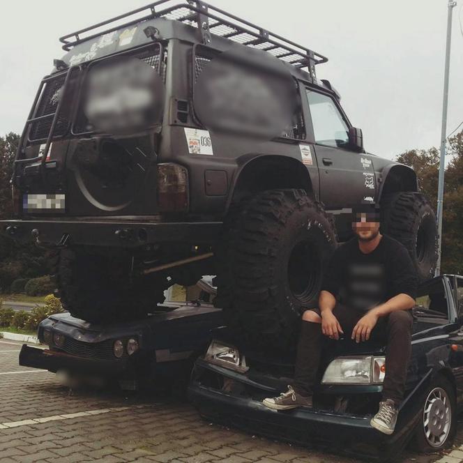 Spłonął w aucie z psem