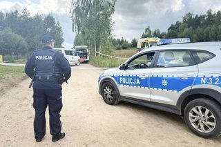 Makabryczne odkrycie. Ciało młodej kobiety w samochodzie