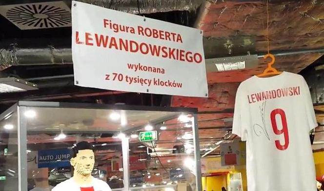 Robert Lewandowski z klocków LEGO na Stadionie Narodowym