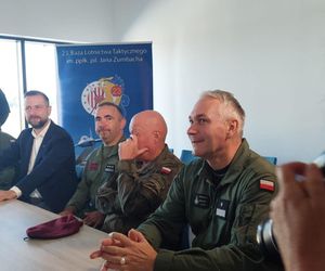 Władysław Kosiniak-Kamysz w Ośrodku Szkolenia Symulatorowego FA-50.