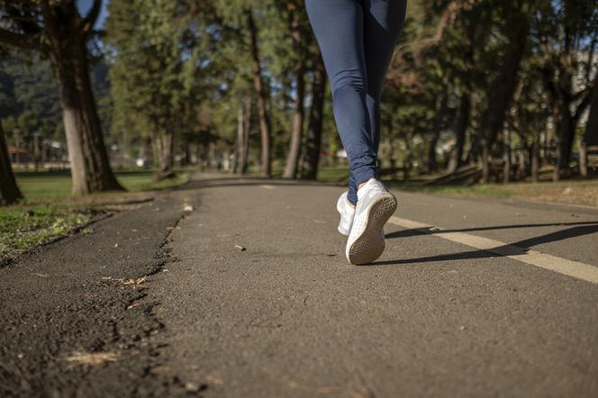 Pobiegnij wirtualnie po bezpieczne wakacje. Policja ogłasza wakacyjny sportowy konkurs