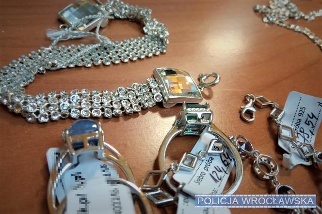 Pracownica poczty okradała przesyłki