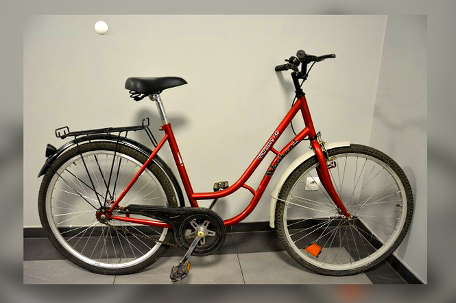 Rower został znaleziony 18 grudnia 2019 r. na ulicy Marii Konopnickiej w Stargardzie