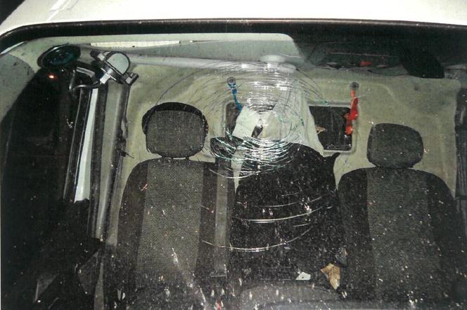 Nastolatkowie rzucali kamieniami w auta na autostradzie