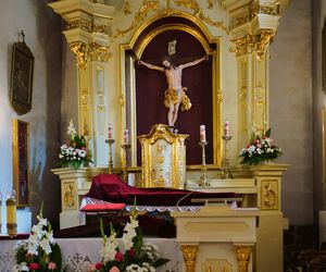 To jedna z najstarszych wsi w Małopolsce. Już w średniowieczu miała swoją parafię